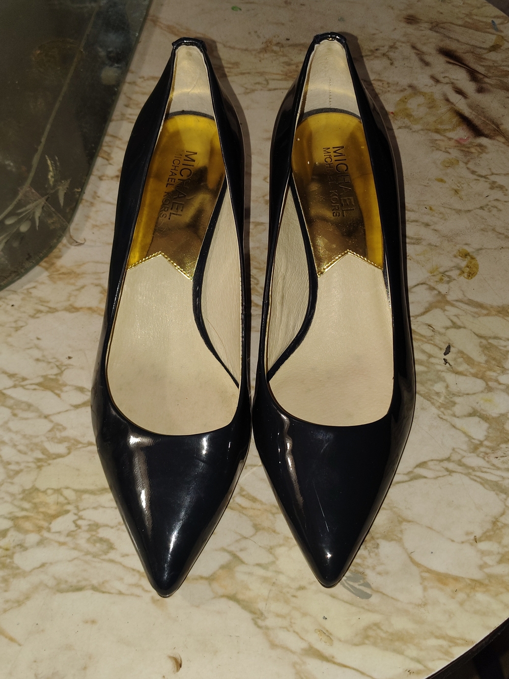 MICHAEL KORS Black Patent Pointed Toe Pumps